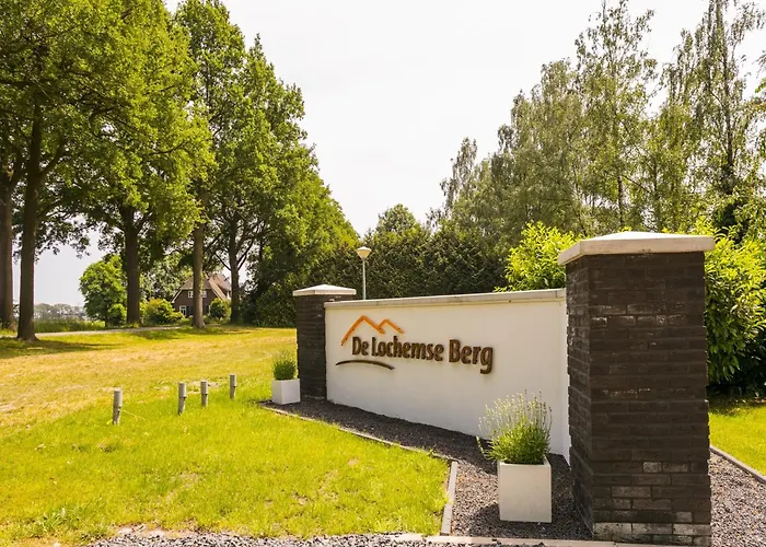 Alpstuga Waterside Bliss In *